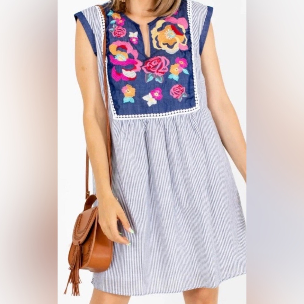 Savanna Jane Women’s Embroidered Blue/White Striped Cottagecore Dress EUC Size S